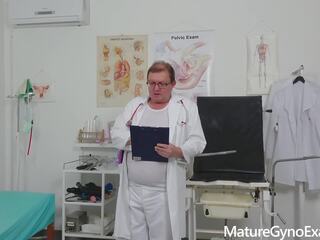 Physical Exam and Pussy Fingering of Czech Peasant Woman: Gyno Fetish nubile xxx film