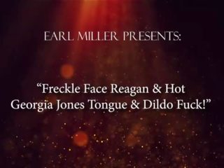 Freckle лице рейгън & smashing грузия джоунс език & дилдо fuck&excl;